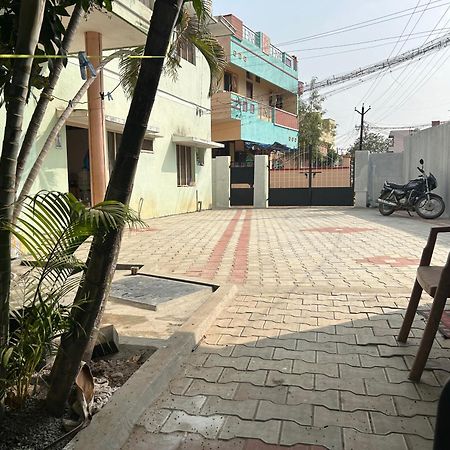 Tiruvannāmalai Anbu Ramana Guest House מראה חיצוני תמונה