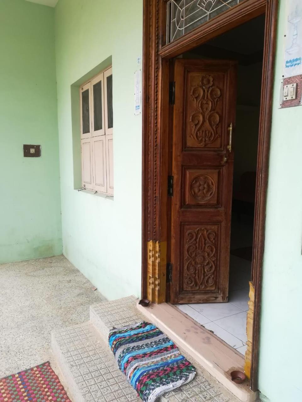 Tiruvannāmalai Anbu Ramana Guest House מראה חיצוני תמונה